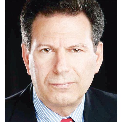 روبرت دي كابلان هو مؤلف لأكثر من23 كتاباً عن الشؤون الخارجية