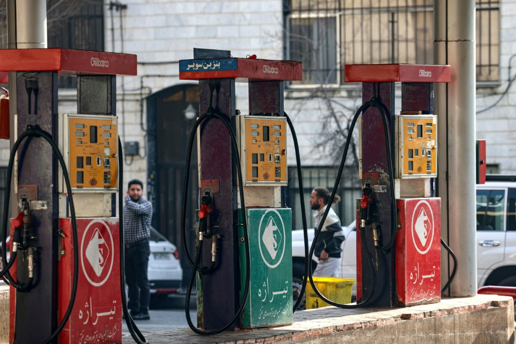    محطة للبنزين في طهران بتاريخ 18 كانون الاول/ديسمبر 2023 (أ ف ب)