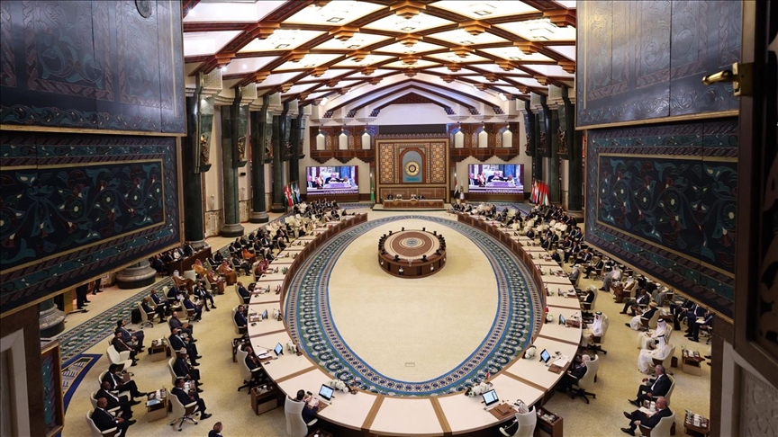 قمة بغداد تدعو لوقف إبادة غزة فورا وتطالب بقوات سلام وترفض التهجير (الأناضول)