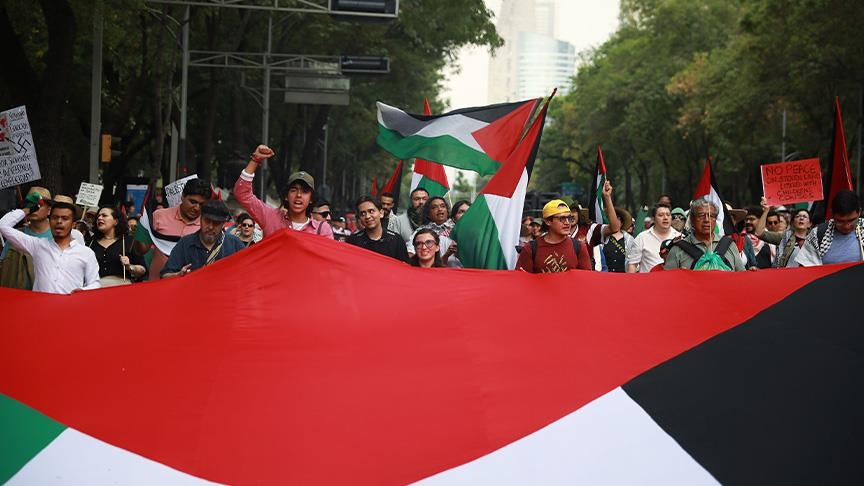 مظاهرات في المكسيك تنديدا بمجازر إسرائيل في غزة (الأناضول)