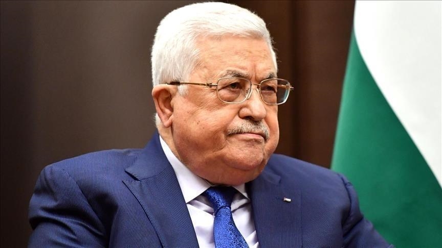 الرئيس الفلسطيني يصل بيروت في زيارة تستمر 3 أيام (الأناضول)