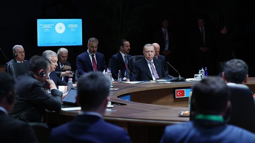الرئيس أردوغان: المدنيون يعيشون الجحيم في غزة (الأناضول)