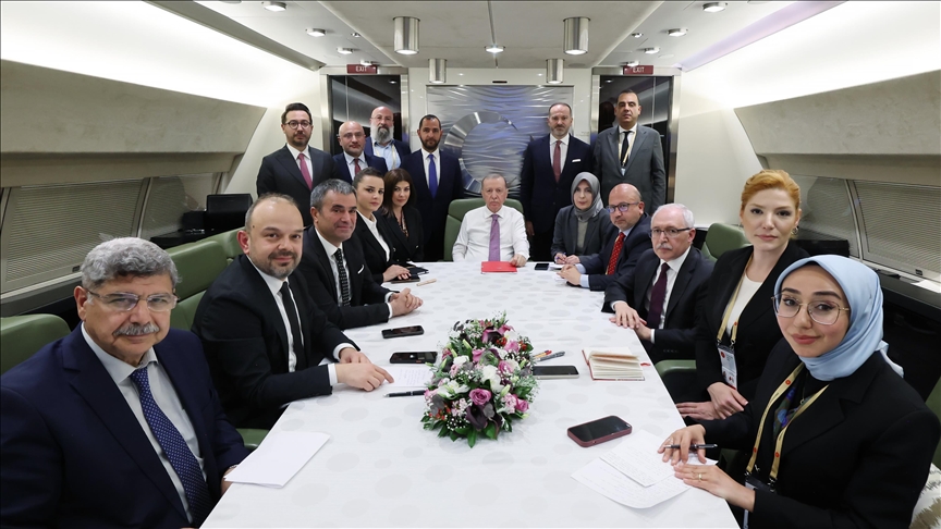 أردوغان: رفع العقوبات عن سوريا خطوة مهمة لتحقيق الاستقرار (الأناضول)