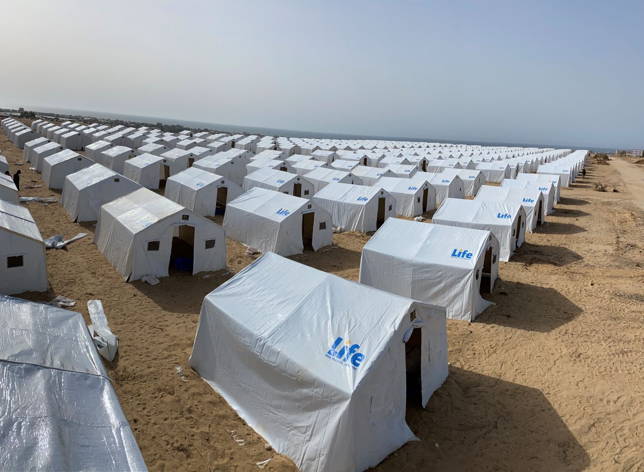 الحياة للإغاثة والتنمية (لايف) - غزة - الإغاثة الطارئة: ملاجئ الخيام 2025