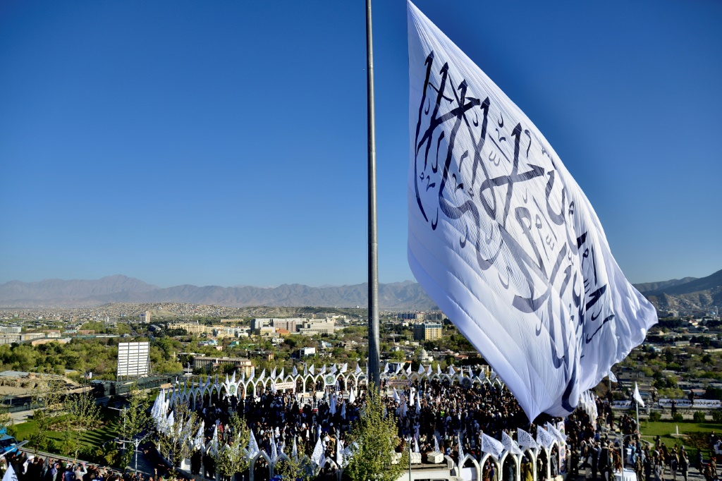 تبين مراسلة الصحيفة في آسيا آربان راي أن الصين تضطلع بدور قيادي بارز في تخفيف التوترات بين طالبان وباكستان، الناجمة عن قضايا الإرهاب وترحيل اللاجئين (أ ف ب)