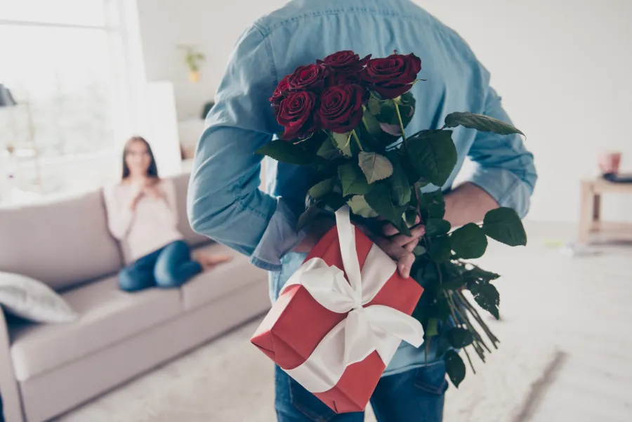 ماذا تهدي زوجتك في عيد الأضحى؟ (سيدتي)
