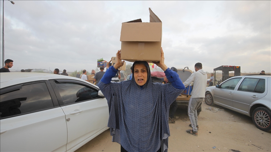 تقرير .. (رحلة المُجوّعين).. رصاصة إسرائيلية تخطف فلسطينية قبل إطعام أطفالها  (الأناضول)