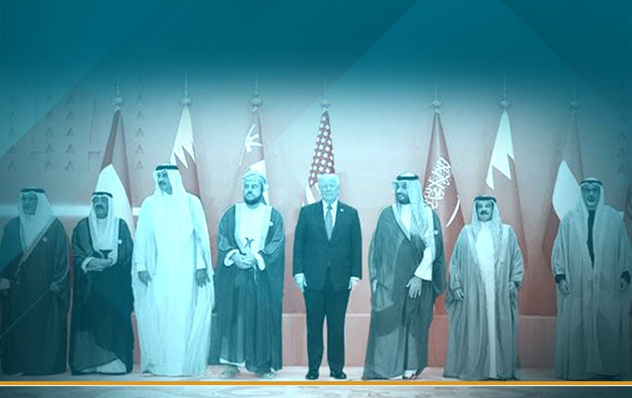 انطلق ترمب في جولته الخليجية هذه من مبدأ "أميركا أولًا"، وهو شعار حملته الانتخابية الذي صار الموجِّه الرئيس للسياسة الخارجية لإدارته (المركز العربي للأبحاث ودراسة السياسات)