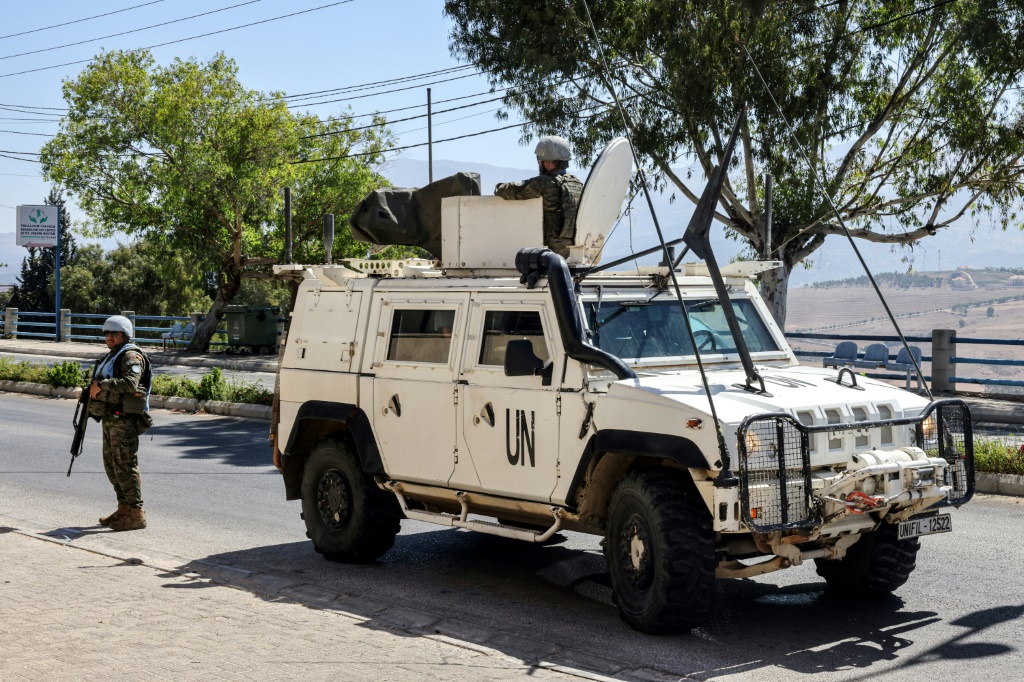 أشارت الصحيفة إلى أن "هذه الخطوة من المتوقع أن يتم طرحها للتصويت خلال جلسة بمجلس الأمن الدولي/ في أغسطس (آب) المقبل، وهو موعد تجديد ولاية القوة الدولية" (أ ف ب)
