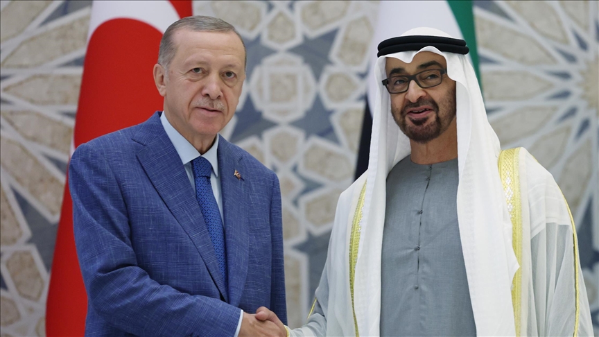 أردوغان وآل نهيان يبحثان الصراع بين إسرائيل وإيران (الأناضول)