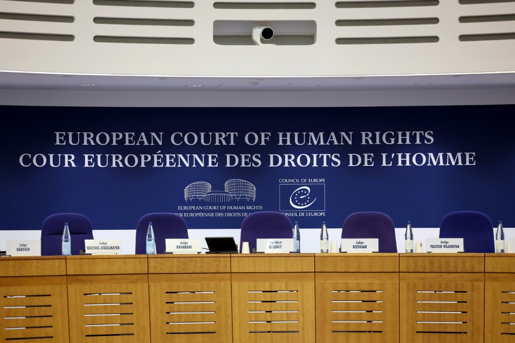 مشهد عام من داخل المحكمة الأوروبية لحقوق الإنسان في ستراسبورغ بشرق فرنسا، في 27 أيلول/سبتمبر 2023 (أ ف ب)