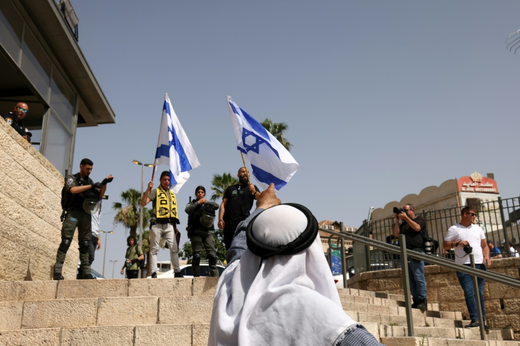 قالت الوزارة إن القاهرة تدين بشدة اعتداءات المستوطنين على الفلسطينيين بالضفة الغربية، والتي كان آخرها قتل وإصابة فلسطينيين في قرية كفر مالك (أ ف ب)