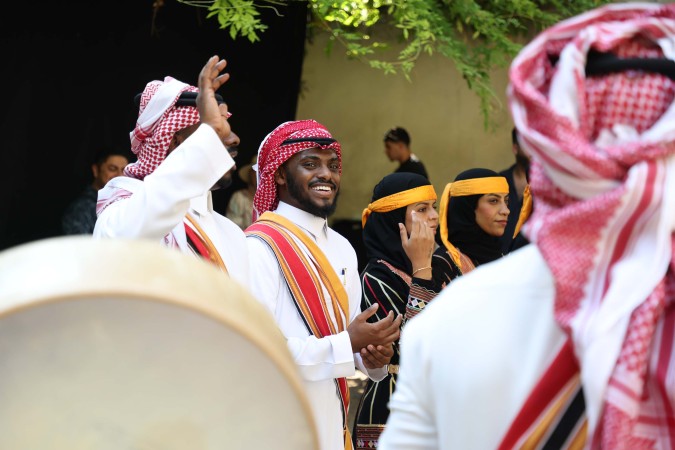 قدمت هيئة المسرح والفنون الأدائية للجمهور العالمي أربعة من الفنون الأدائية السعودية الأصيلة (سيدتي)