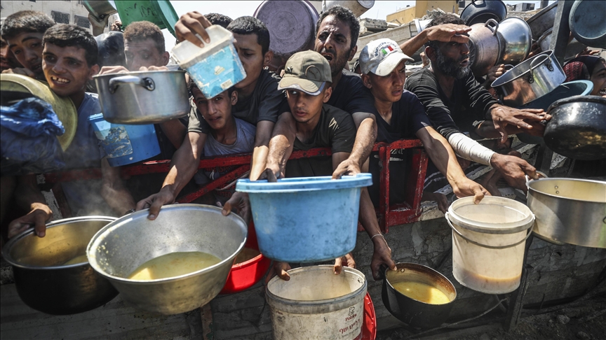 الأمم المتحدة: واحد من كل ثلاثة فلسطينيين بغزة لم يأكل منذ أيام (الأناضول)