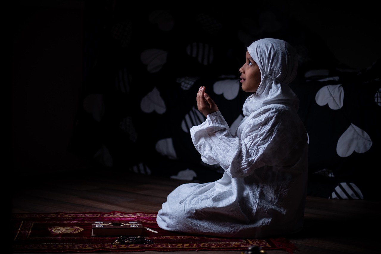 هل نسيان البسملة في الفاتحة يبطل الصلاة؟ (بيكسابي)