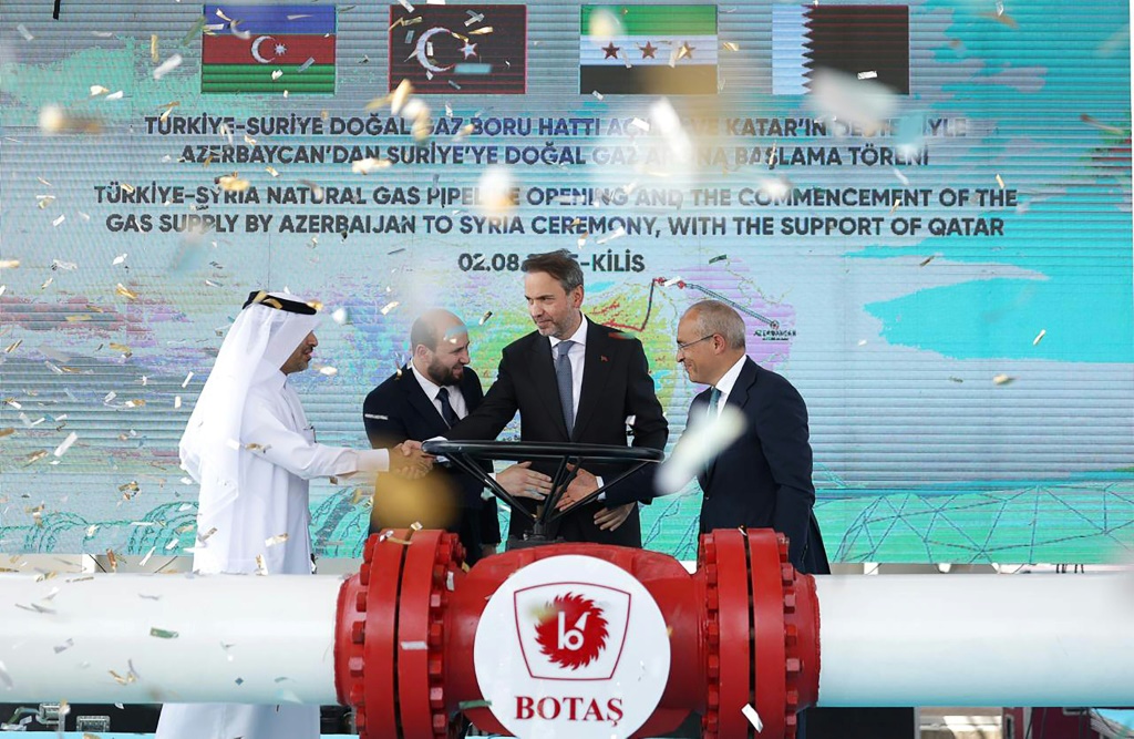 وأذربيجان الغنية بالغاز حليف تقليدي لتركيا التي تربطها علاقات وثيقة بالحكومة السورية الانتقالية (أ ف ب)