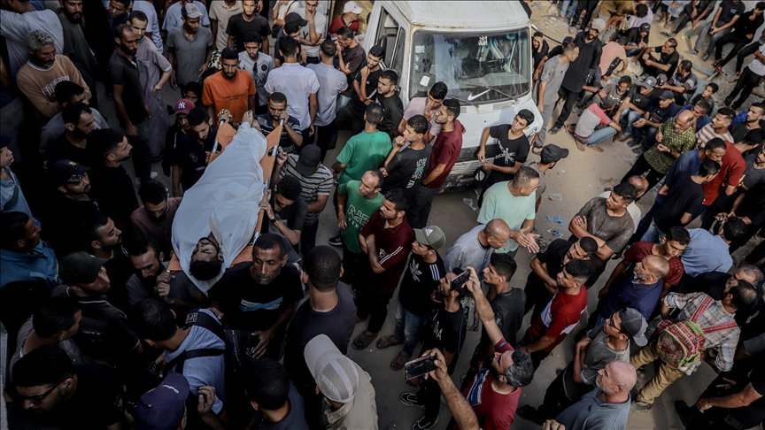 إسرائيل.. تصاعد المطالب بوقف إبادة غزة للحفاظ على الأسرى (الأناضول)