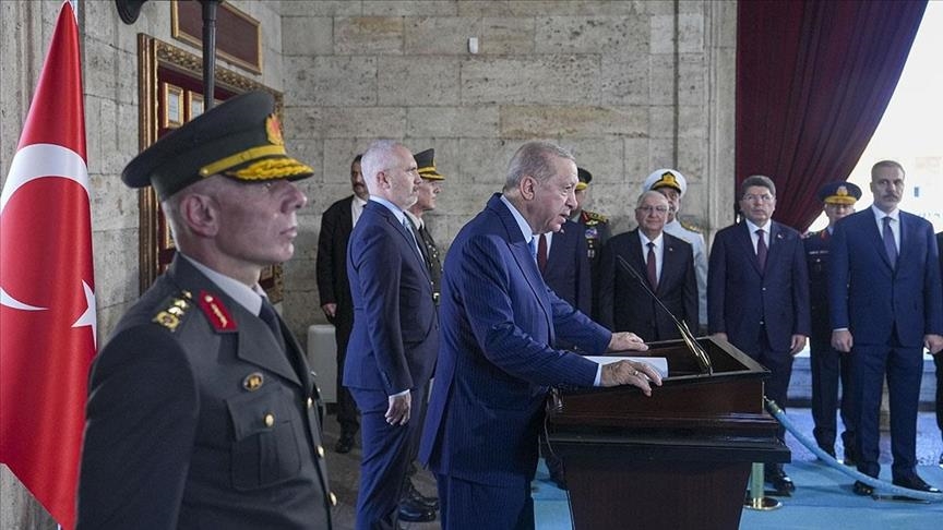 أردوغان: نخطو كافة الخطوات اللازمة لضمان مستقبل شعبنا (الأناضول)