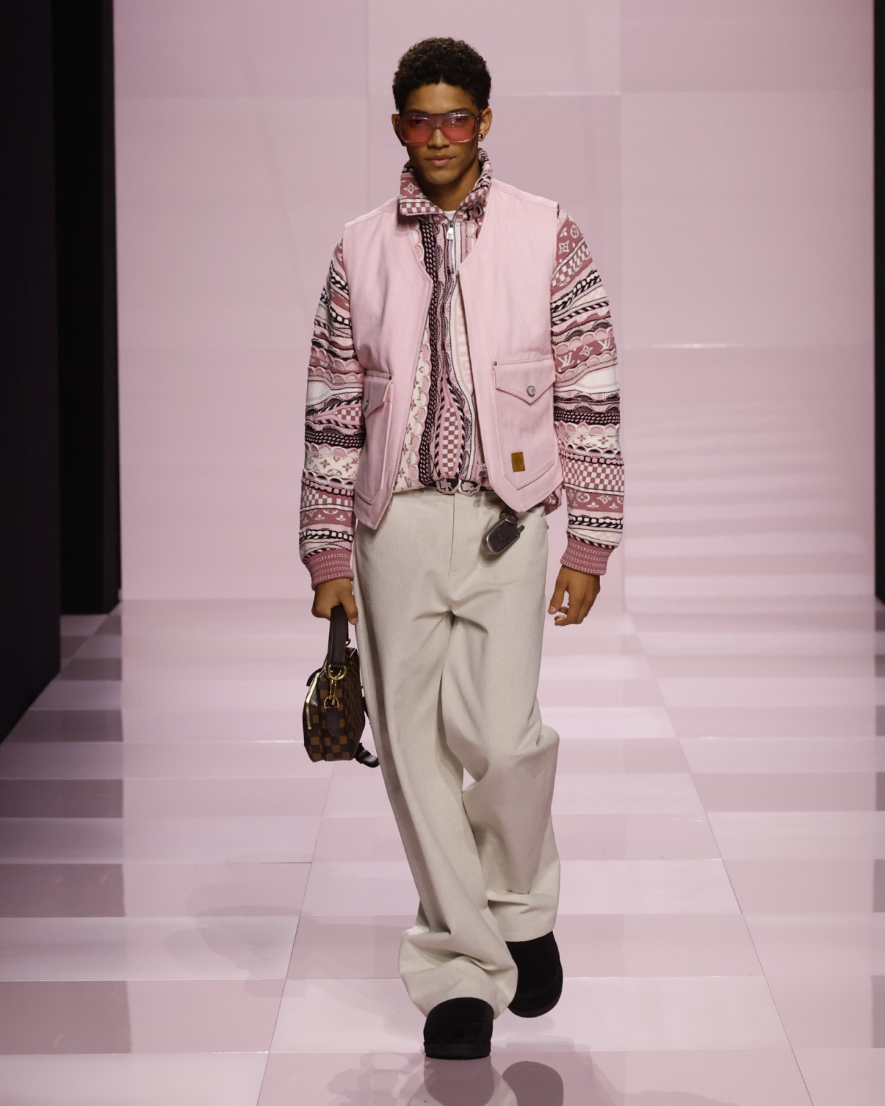 الزهريّ بأسلوب Louis Vuitton يجمع بين التجدّد والديناميكيّة - المصدر: Louis Vuitton.