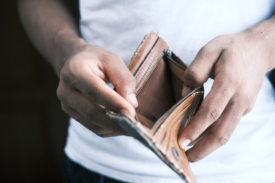9 خطوات تمنع راتبك من (التبخر) في أول 5 أيام من الشهر (سبوتنيك)