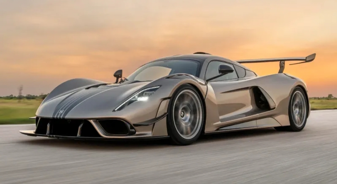 Venom F5 LF.. أسطورة Hennessey الجديدة بقوة هائلة (Hennessey)