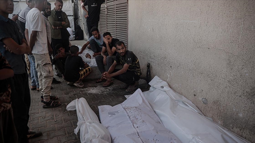 غزة.. إسرائيل تقتل 33 فلسطينيا وتكثف هجومها في حي الزيتون (الأناضول)