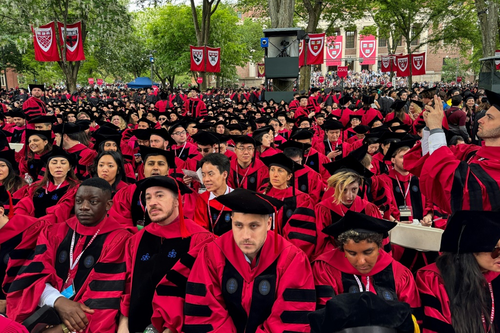 حفل تخرج طلاب جامعة هارفرد الأميركية في 29 أيار/مايو 2025 (أ ف ب)
