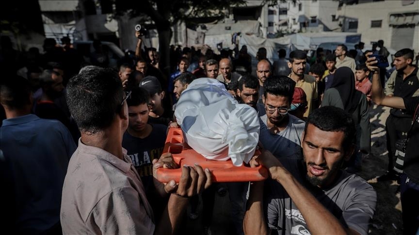 بينهم أطفال ونازحون.. إسرائيل تقتل 29 فلسطينيا بغزة الاثنين (الأناضول)