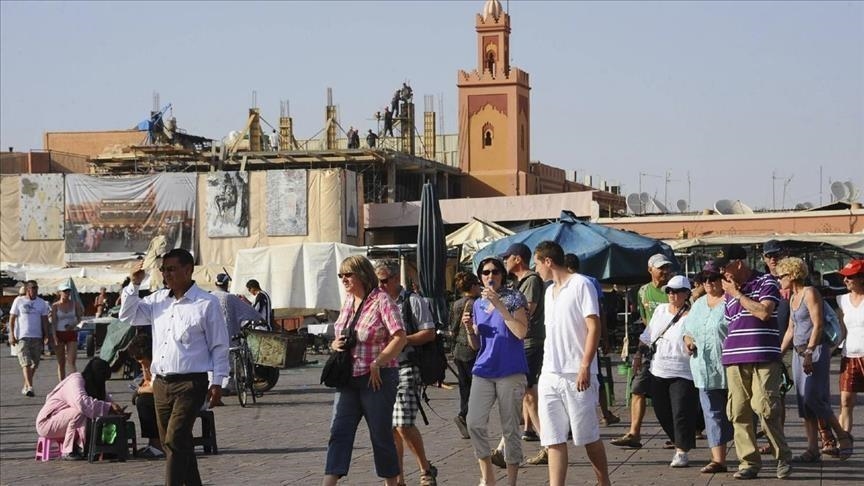 المغرب يستقبل 13.5 مليون سائح خلال 8 أشهر (الأناضول)