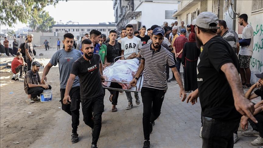 إسرائيل تقتل 9 فلسطينيين بغارات على غزة الخميس (الأناضول)