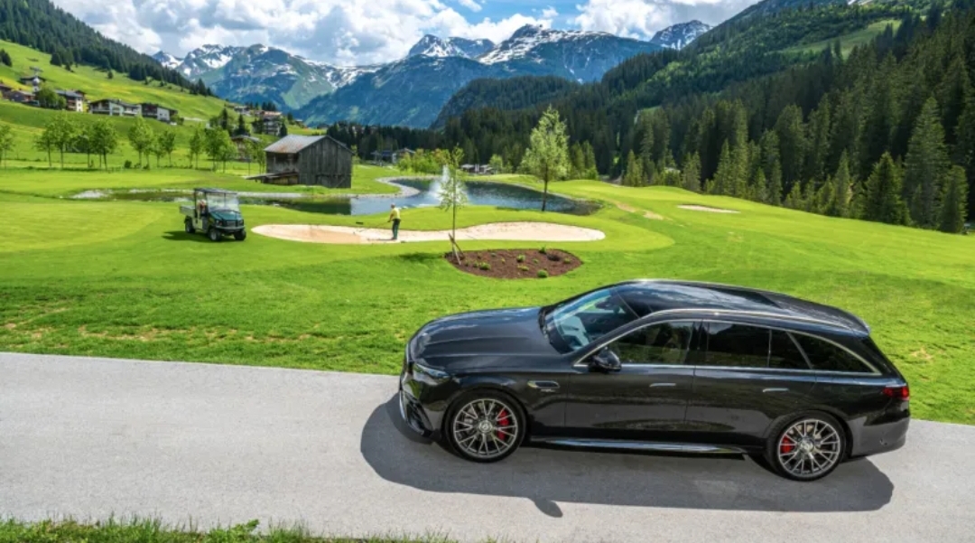 مرسيدس تكشف عن 2026 E 53 Hybrid Wagon.. تعرف على المواصفات  (الرجل)