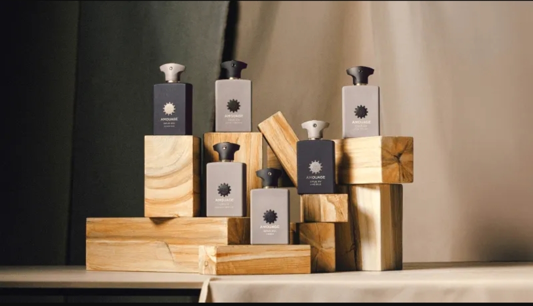 عطور تهمس بالمجد وتفوح بالأصالة (Amouage)
