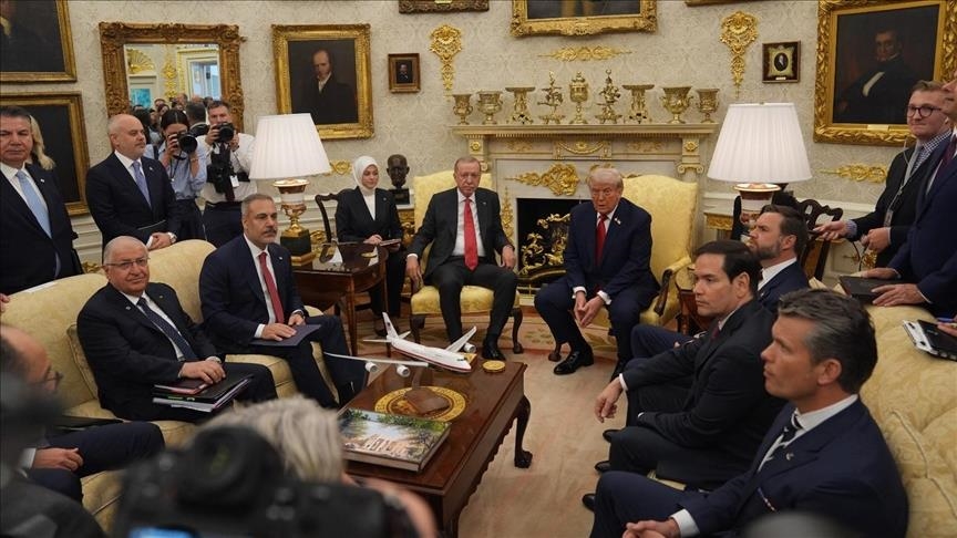 أردوغان: واثق بأننا سنتجاوز الصعوبات في المنطقة بالعمل مع ترامب (الأناضول)