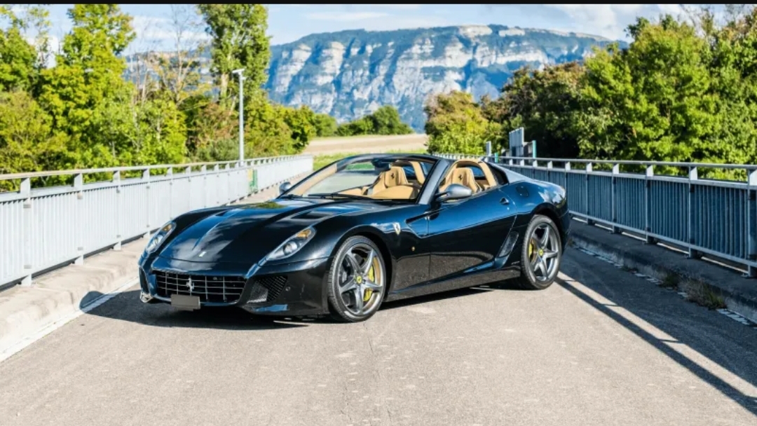 بسعر قد يصل إلى مليوني دولار.. Ferrari SA Aperta 2011 في مزاد نادر.. تعرف على مواصفاتها (الرجل)
