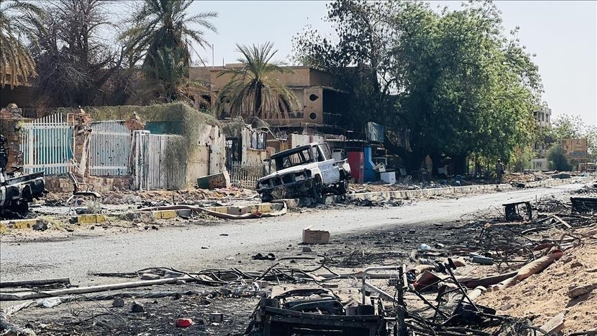 لجنة إغاثية سودانية: مقتل عشرات المدنيين بقصف مركز إيواء في الفاشر (الأناضول)