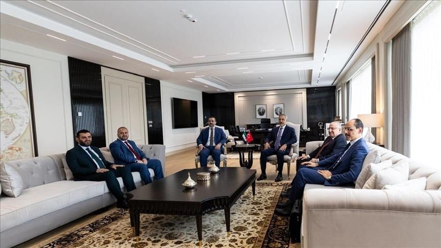 تركيا وسوريا تبحثان التعاون الأمني في اجتماع رفيع بأنقرة (الأناضول)