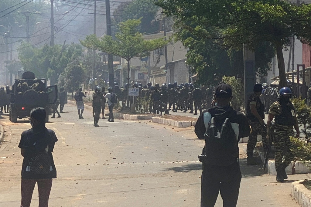 ترى الكاتبة أن سبب الموقف الغربي المتحفظ هو ما تحتويه مدغشقر من موارد طبيعية ومعادن ثمينة (ا ف ب)