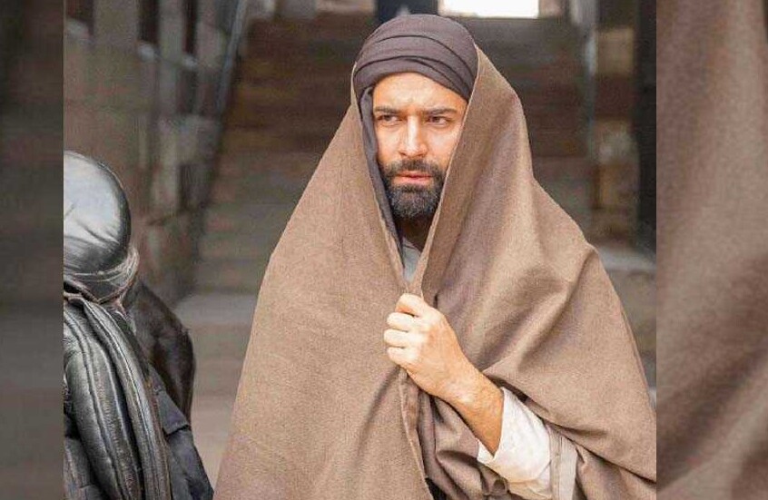 الفنان أحمد حاتم بطل الفيلم المصري الملحد (لقطة شاشة)