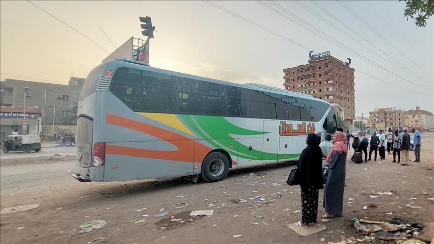 (الهجرة الدولية): نزوح نحو 3 آلاف سوداني جراء الاشتباكات بالفاشر (الأناضول)