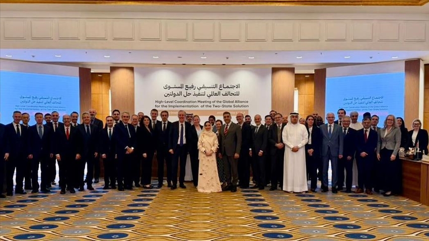 قالت الوكالة إن الرياض استضافت الأحد "الاجتماع التنسيقي الرفيع المستوى للتحالف، وذلك بالشراكة مع الاتحاد الأوروبي والنرويج بصفتهما الرئيسين المشاركين" (واس)