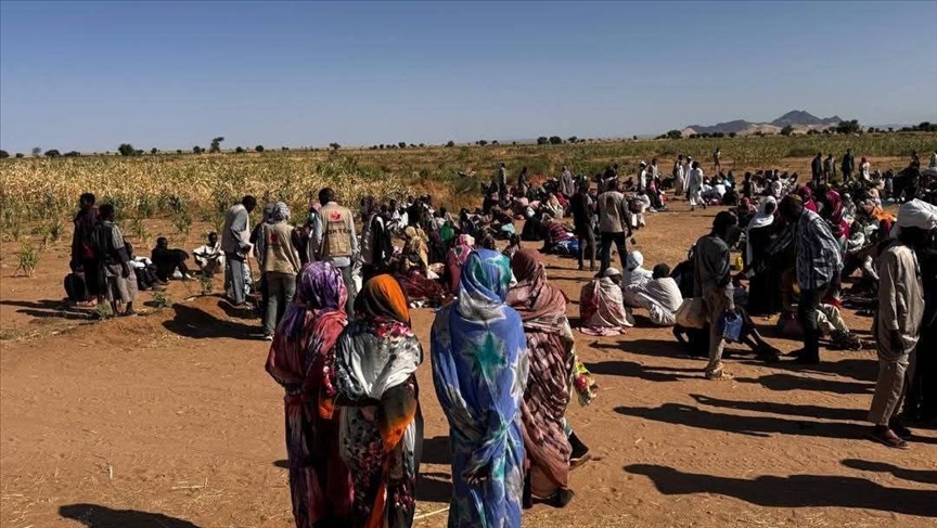 السودان.. وصول 1117 نازحا من (الفاشر) إلى (طويلة) إثر تصاعد العنف (الأناضول)