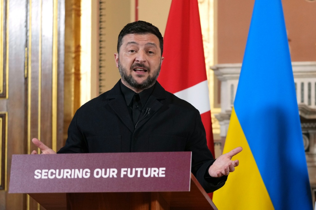 الرئيس الأوكراني فولوديمير زيلينسكي في لندن بتاريخ 24 تشرين الأول/اكتوبر 2025 (ا ف ب)