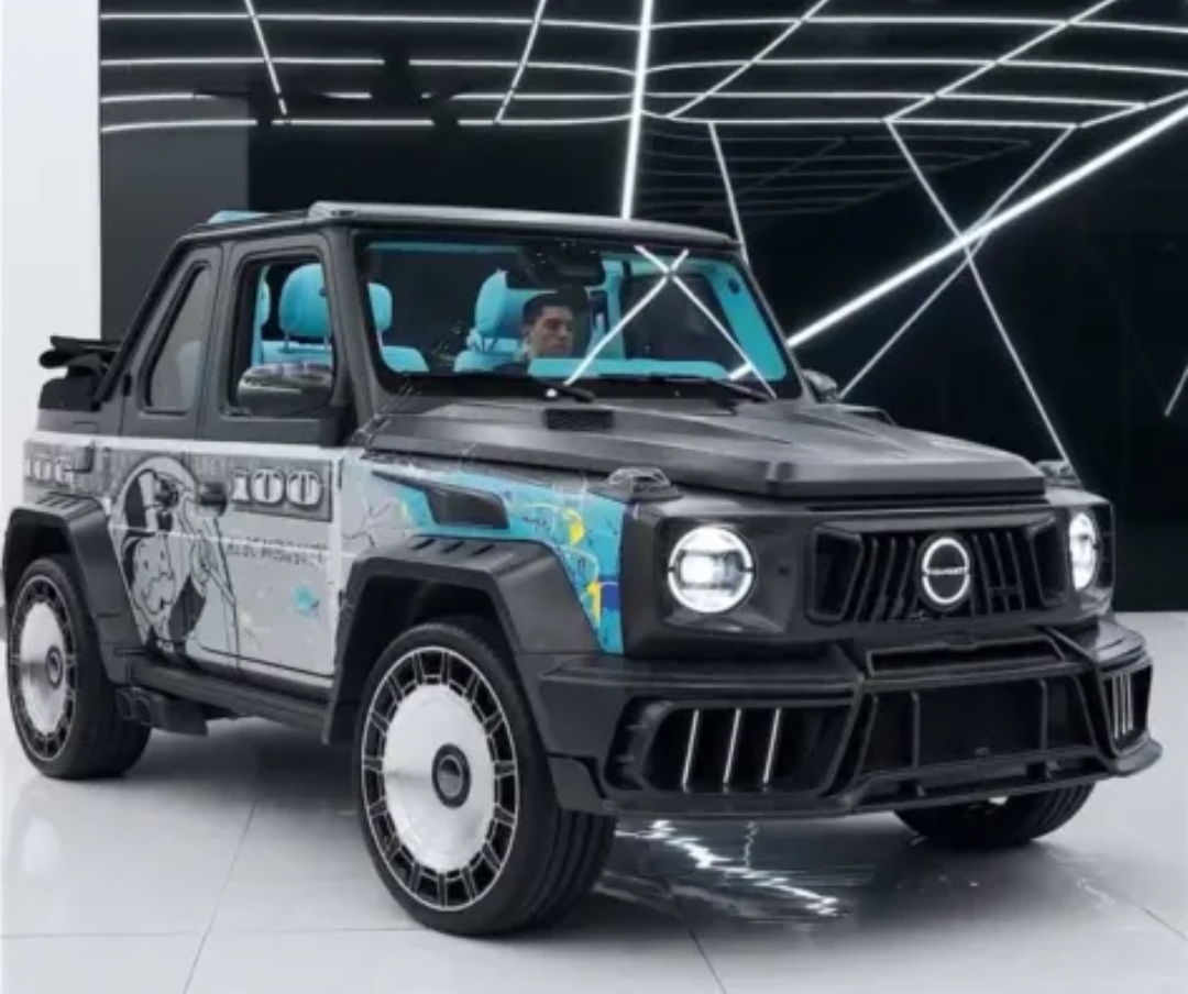 مرسيدس تتحول لتحفة فنية استثنائية بلمسات Alec Monopoly (الرجل)