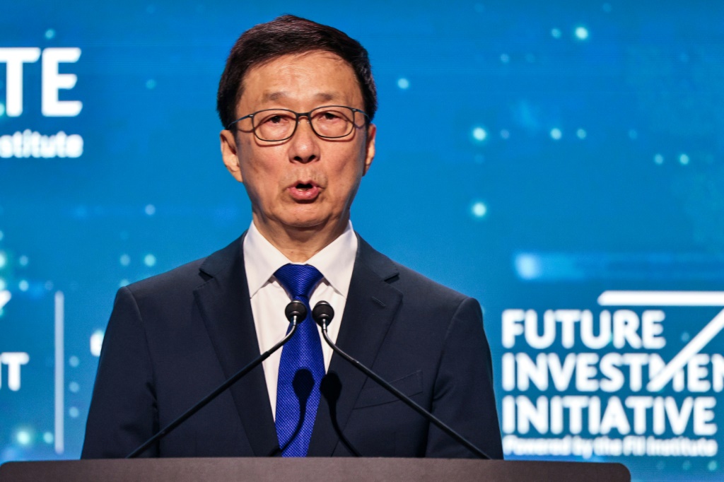 صورة مؤرخة في 28 تشرين الأول/أكتوبر 2025 لنائب الرئيس الصيني هان تشنغ في الرياض (ا ف ب)