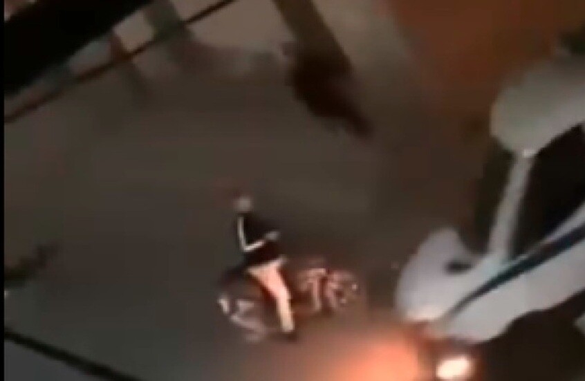 الجزائر.. الشرطة تمنع محاولة اعتداء على مواطن تعرض للسرقة (لقطة شاشة)