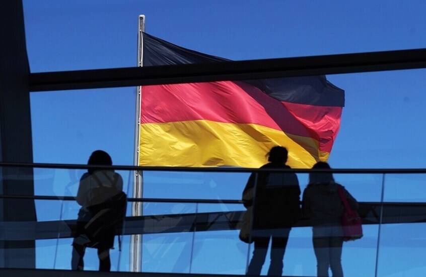 (عاش ويلات ورعب حروب القرن العشرين وامتلك كروم عنب).. رحيل أكبر معمر في ألمانيا (سبوتنيك)