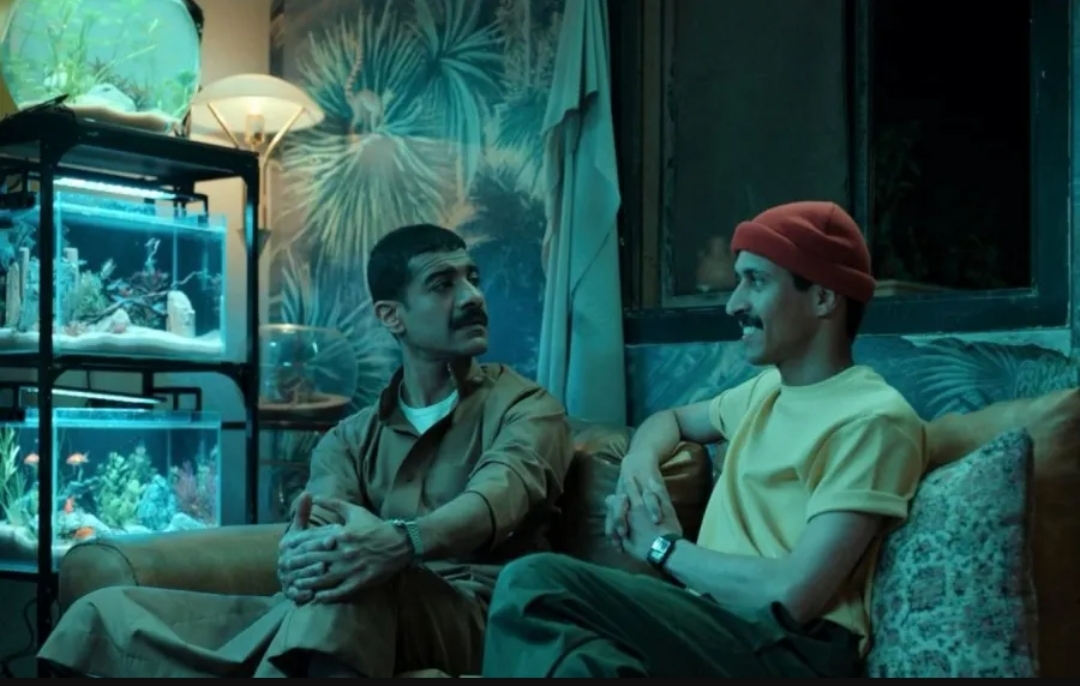 محمد الدوخي ويزيد المجيول من فيلم رهين- الصورة من المركز الإعلامي لنتفلكس