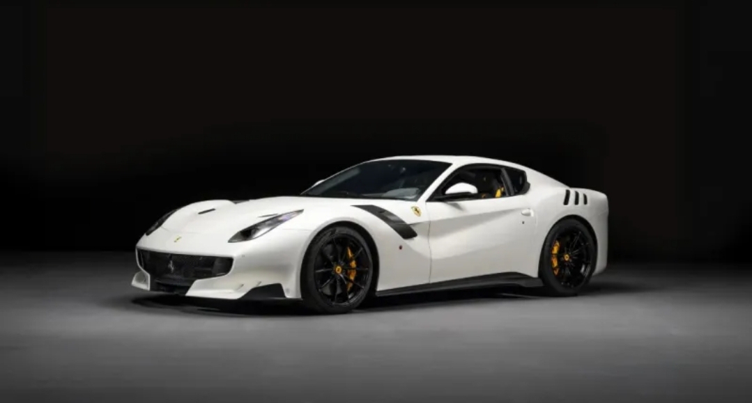 الأكثر طلبًا في فئتها.. تعرف على مواصفات فيراري F12tdf (الرجل)