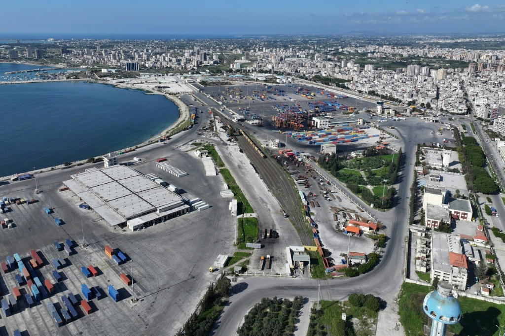 صورة جوية لميناء مدينة اللاذقية في غرب سوريا في 10 آذار/مارس 2025 (ا ف ب)