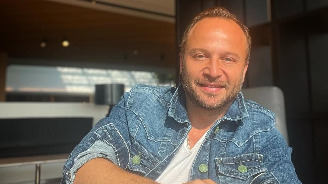 مكسيم خليل.. الفنان الثائر على التقاليد الدرامية (زهرة الخليج)